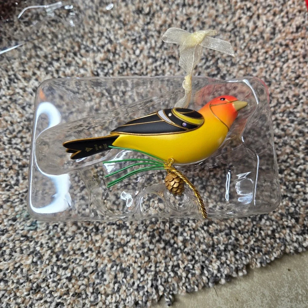 Hallmark Keepsake Western Tanager Ornament 2015 Beauty of Birds 11th Series